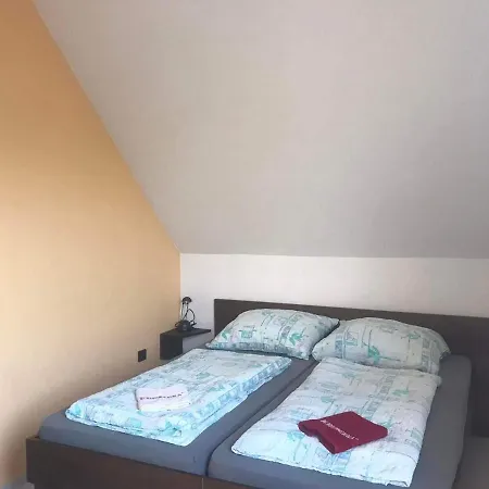 Piroschka Vendeghaz 2