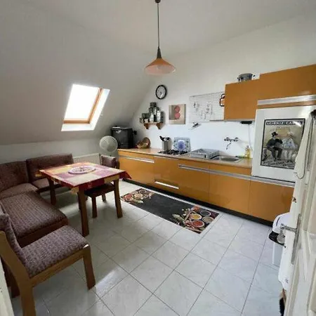 Piroschka Vendeghaz 2 Apartment