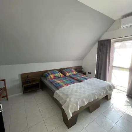 Apartment Piroschka Vendeghaz 2